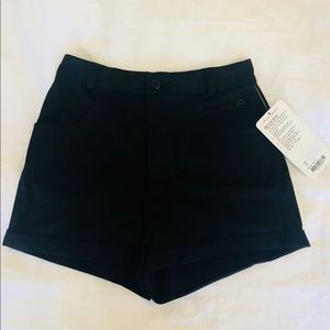 High Waisted Lululemon Shorts 🖤